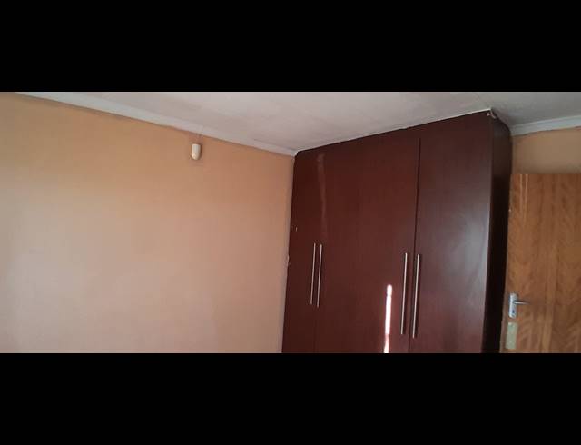 3 BEDROOM FREEHOLD FOR SALE IN VOSLOORUS